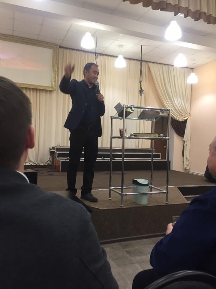 Akop preaching